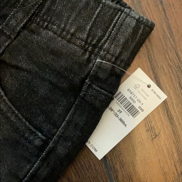 BNWT toddler jeans - Picture 2 of 3